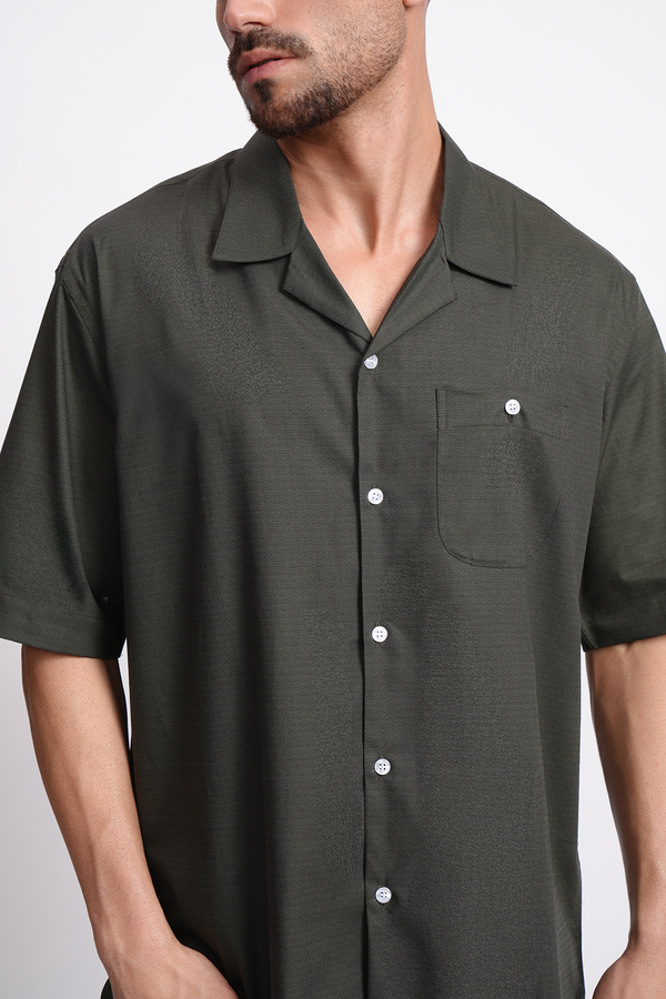 MILITARY GREEN CUBAN COLLAR HALF SLEEVE OVERSIZED SHIRT